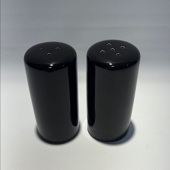 Elegant Black Ceramic Salt and Pepper Shakers - Picture 2 of 4